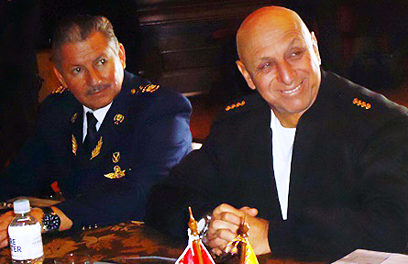 Altos mandos militares de Ecuador y Perú fortalecen lucha contra delitos transnacionales
