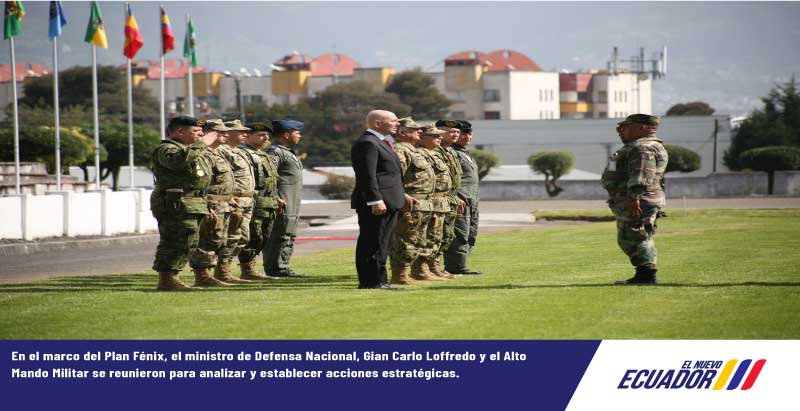 El ministro de Defensa Nacional, Gian Carlo Loffredo, acompañado del Alto Mando Militar y autoridades de Estado, presidió la ceremonia de inauguración del reentrenamiento 