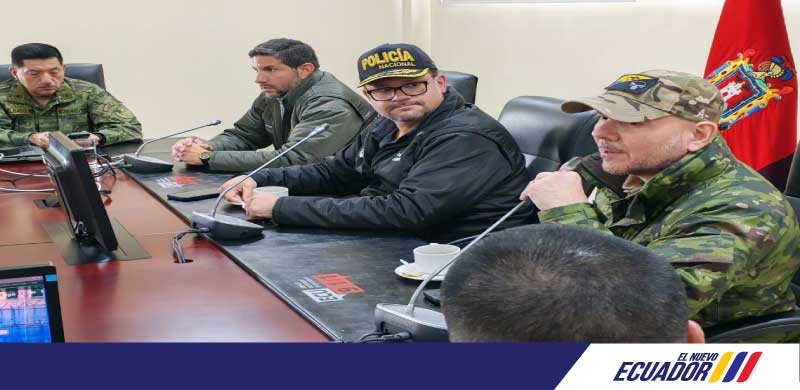 EL BLOQUE DE SEGURIDAD LIDERA EL PUESTO DE MANDO UNIFICADO ENCARGADO DE MONITOREAR Y DAR SEGUIMIENTO A LA SITUACIÓN VIAL EN TODO EL PAÍS.